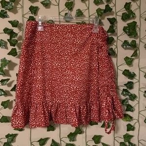 **LIKE NEW** SHEIN Red and White High Waisted Skirt  M